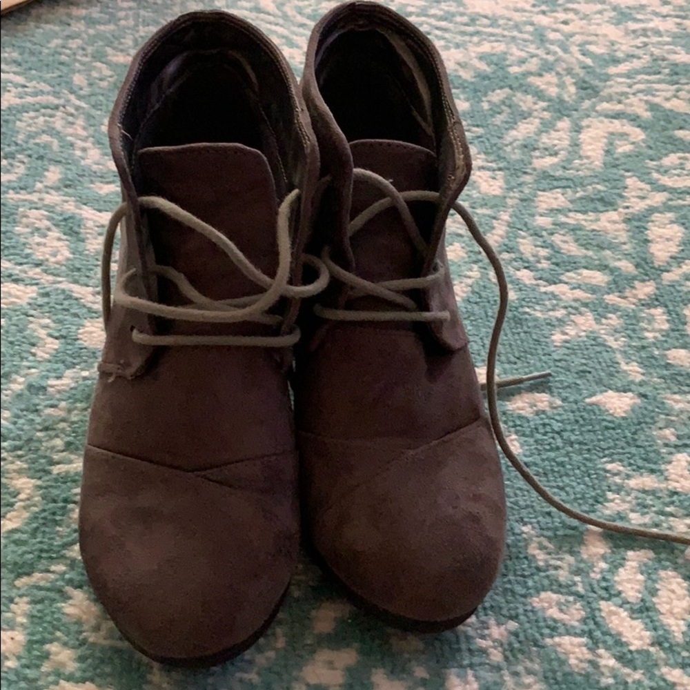 Girls grey wedges